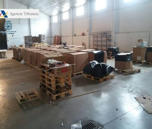 Incautados casi 6.000 kilos de picadura de tabaco en Badajoz