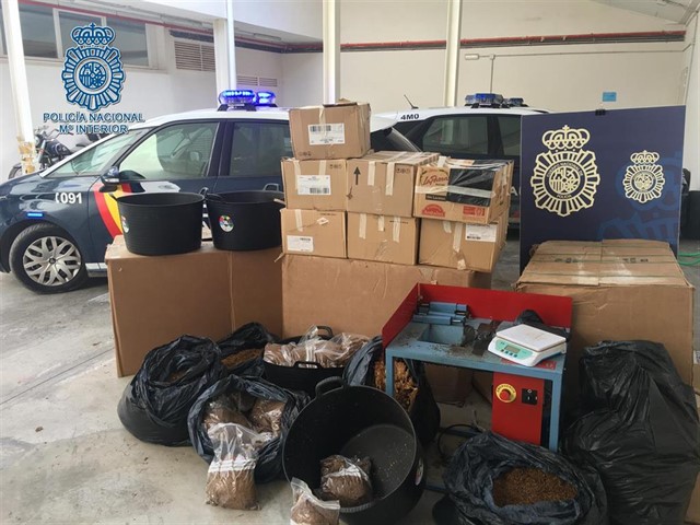 Incautados 530 kilos de hoja de tabaco picado de contrabando en Écija