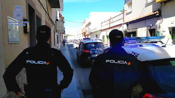 Detenidos cuatro miembros de un clan familiar por un delito de blanqueo, fruto del contrabando de tabaco