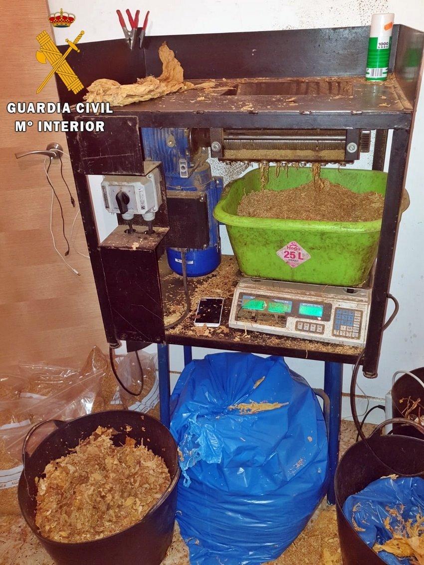 Intervenidos 757 kilos de tabaco ilegal a dos vecinos de Badajoz