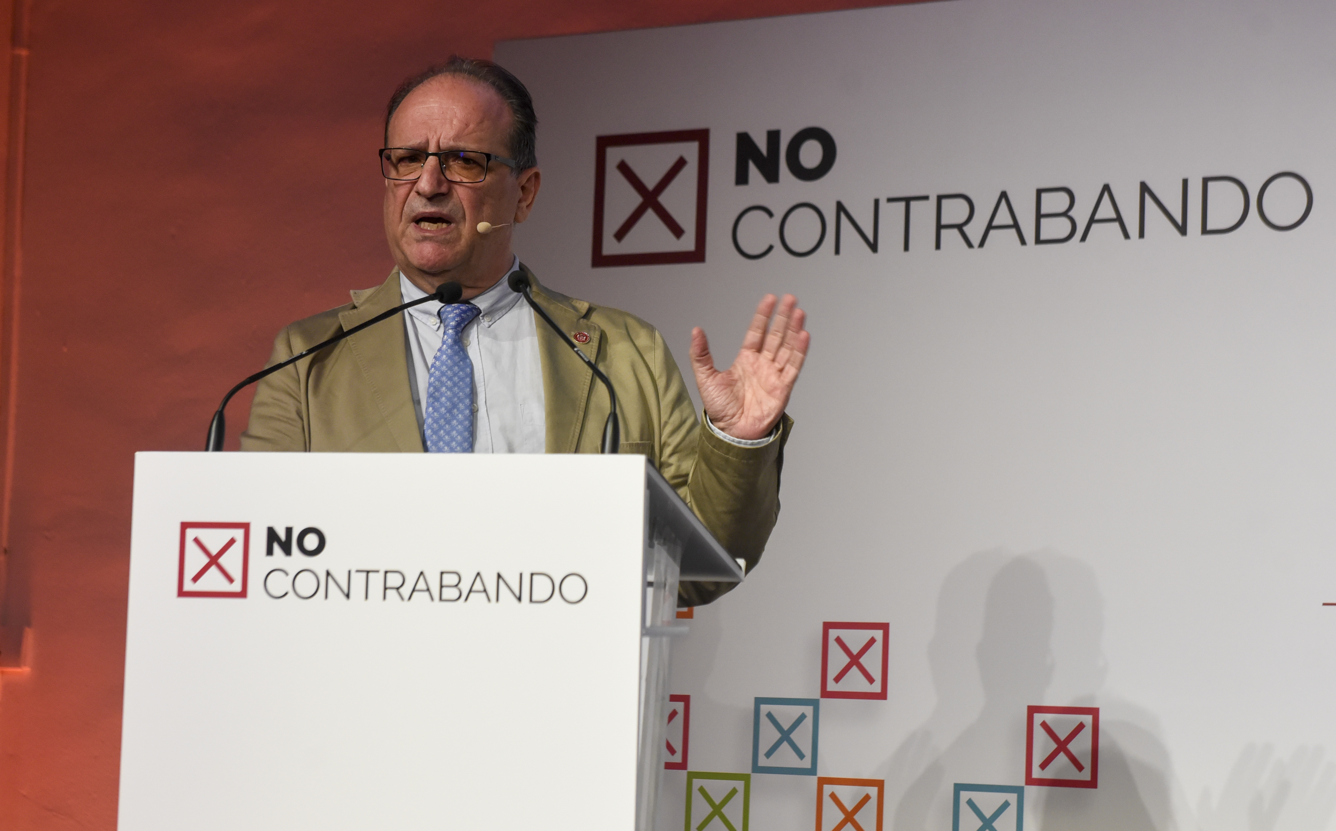 El tabaco de contrabando encuentra nuevas maneras de llegar al usuario a través de las redes sociales y dark webs