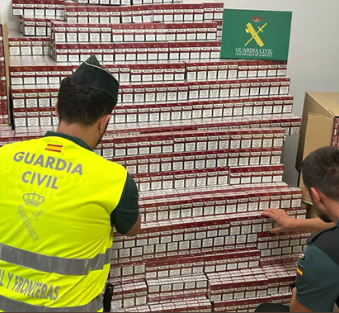 Incautadas cerca de 10.000 cajetillas de tabaco de contrabando en San Roque y La Línea 