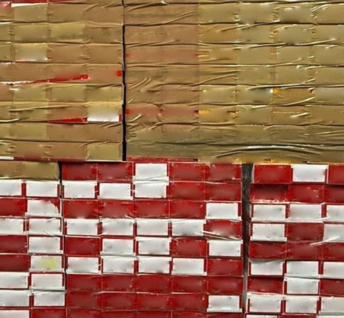 Más de 2.200 cartones, 2.700 paquetes de tabaco de contrabando y 109 kilos de picadura intervenidos, además del desmantelamiento de una organización criminal  